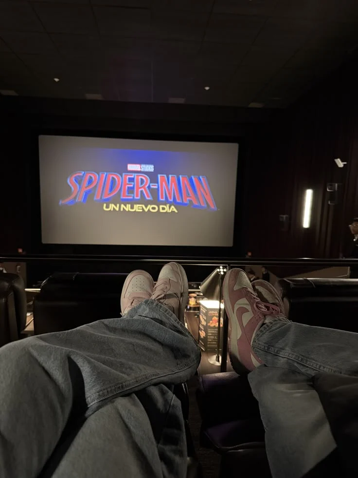Vamos al cine juntos