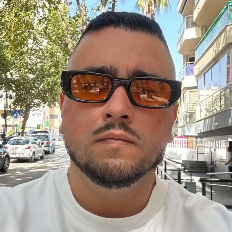 Carlos